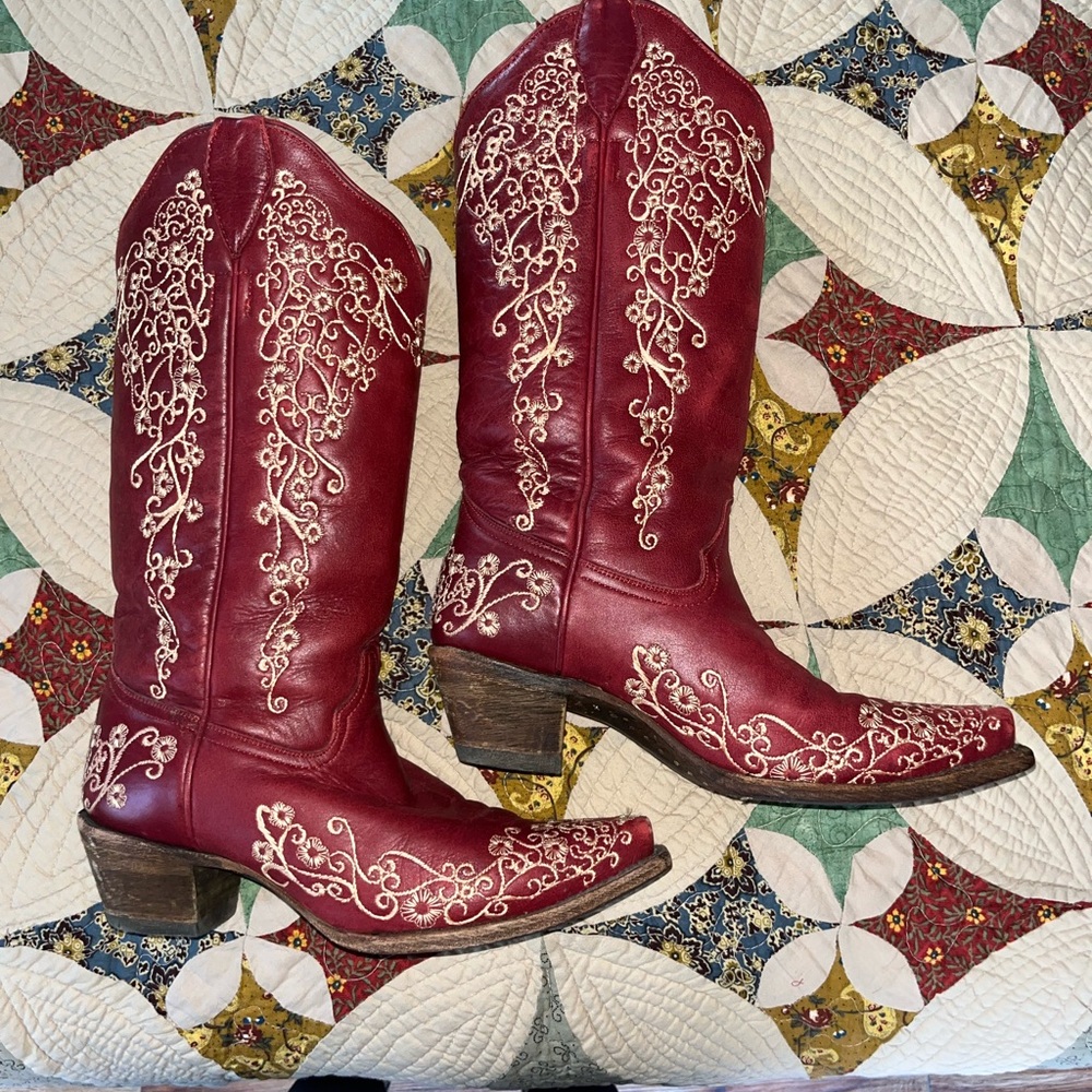 Corral red cowboy boots 6 1/2